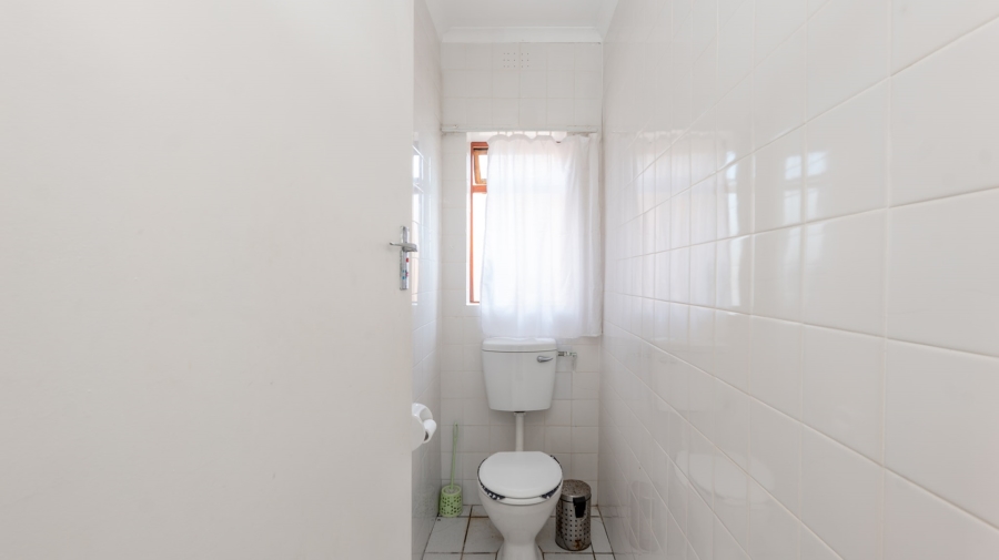 To Let 3 Bedroom Property for Rent in Struisbaai Western Cape